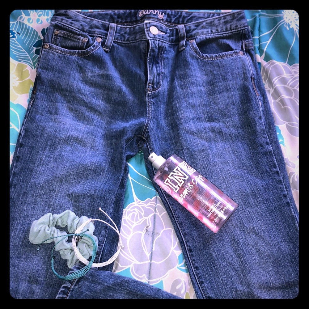 Skinny blue jeans